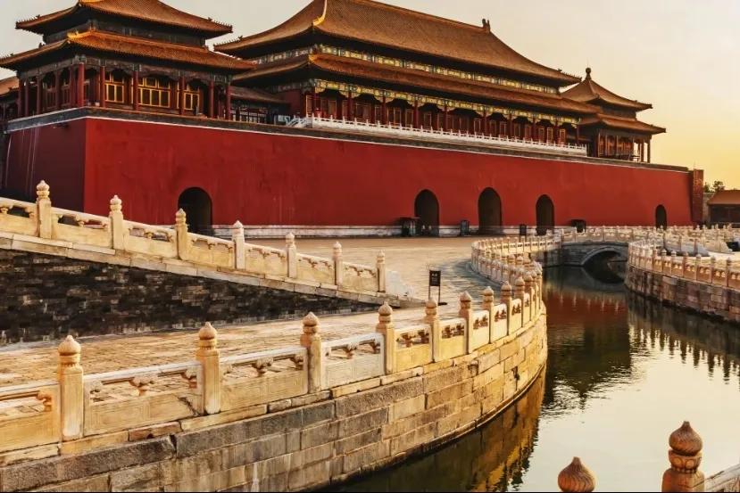 故宫是哪个朝代建的（故宫简介和历史）