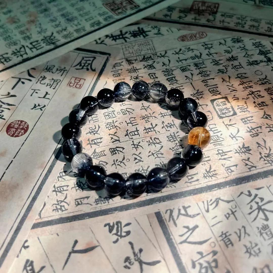 金运石手串的功效和作用（金运石最旺什么属相）