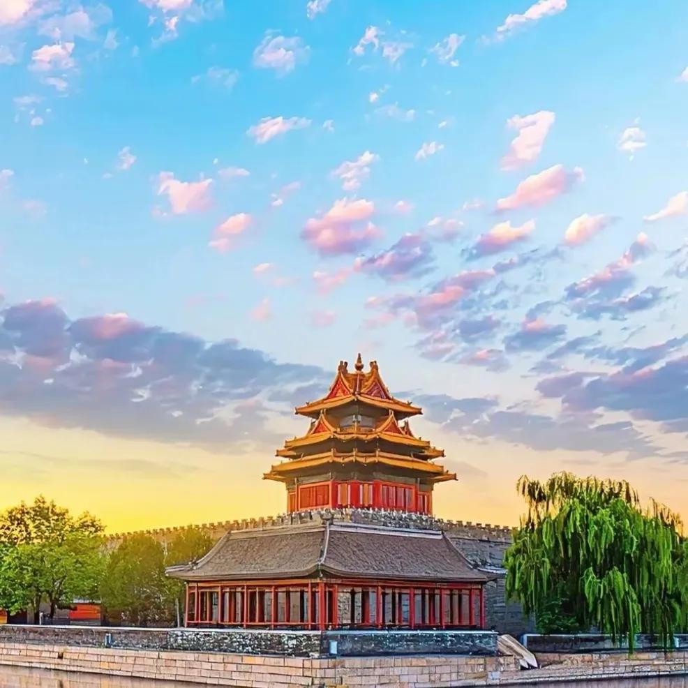 故宫是哪个朝代建的（故宫简介和历史）