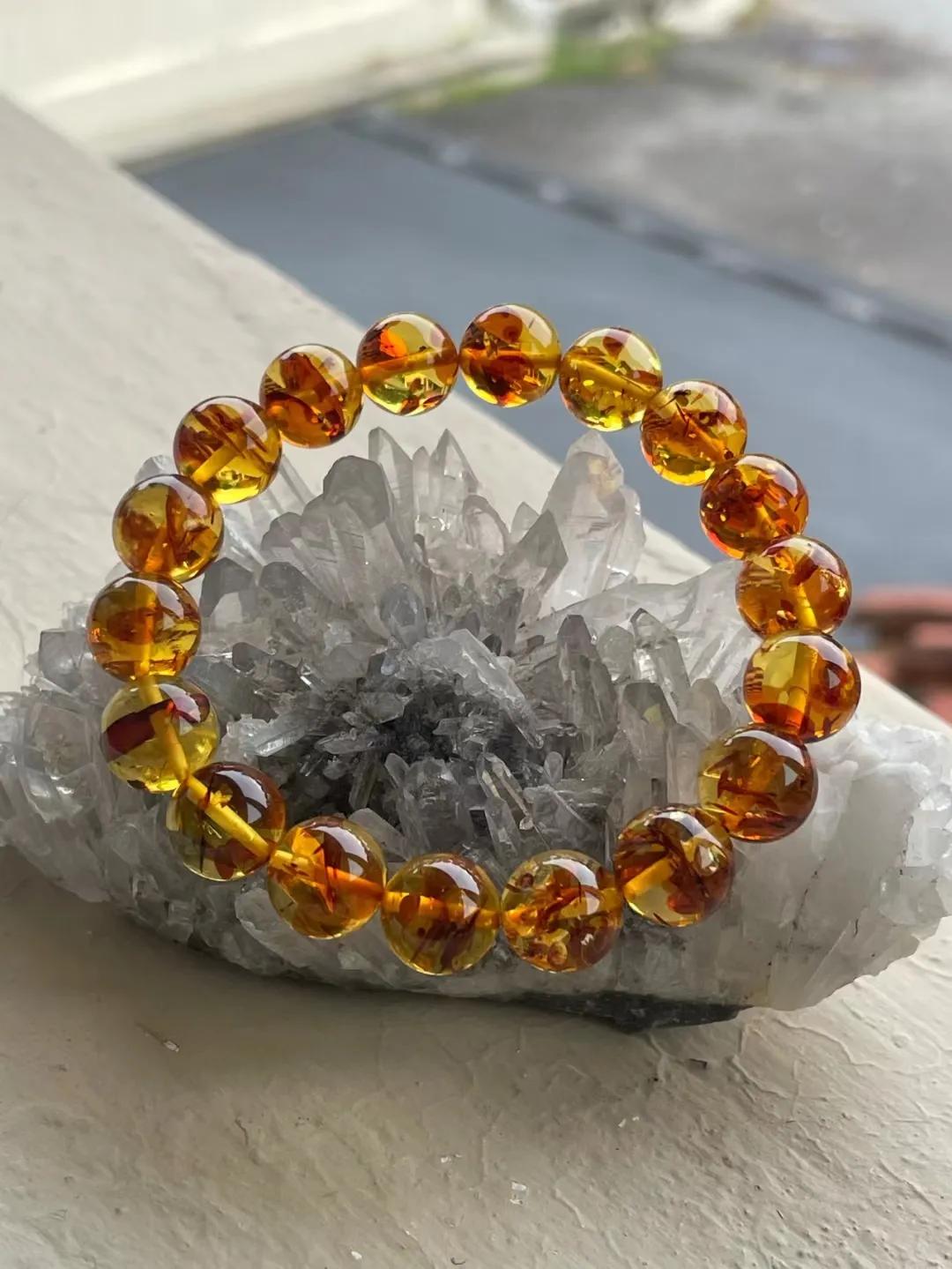 金运石手串的功效和作用（金运石最旺什么属相）